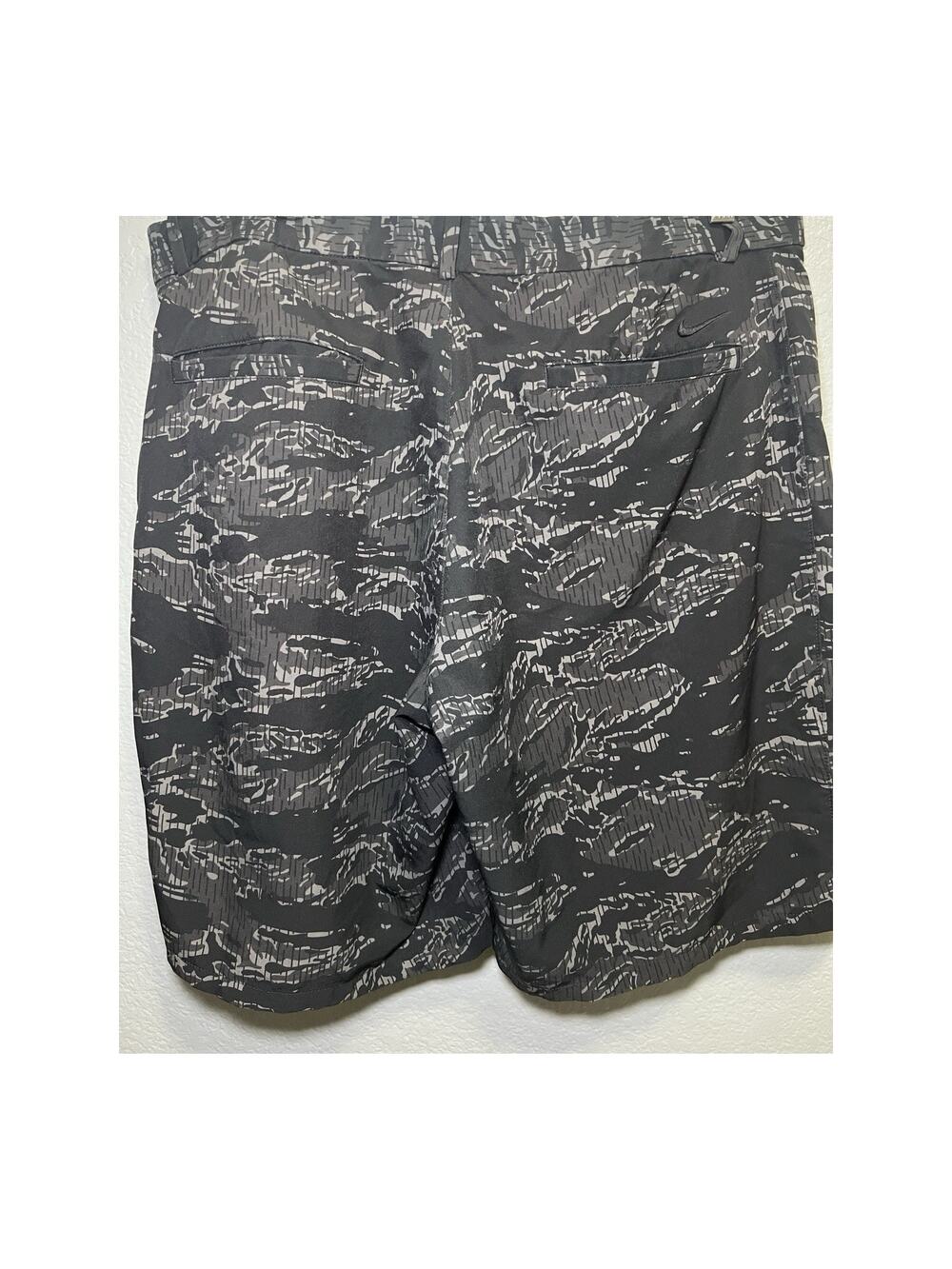 Nike Dri-Fit Shorts Men's 38x10 Black/Gray Camo Golf Athletic Polyester Stretch
